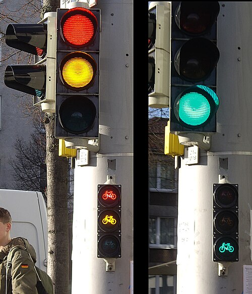 500px-Ampel-Kassel-02